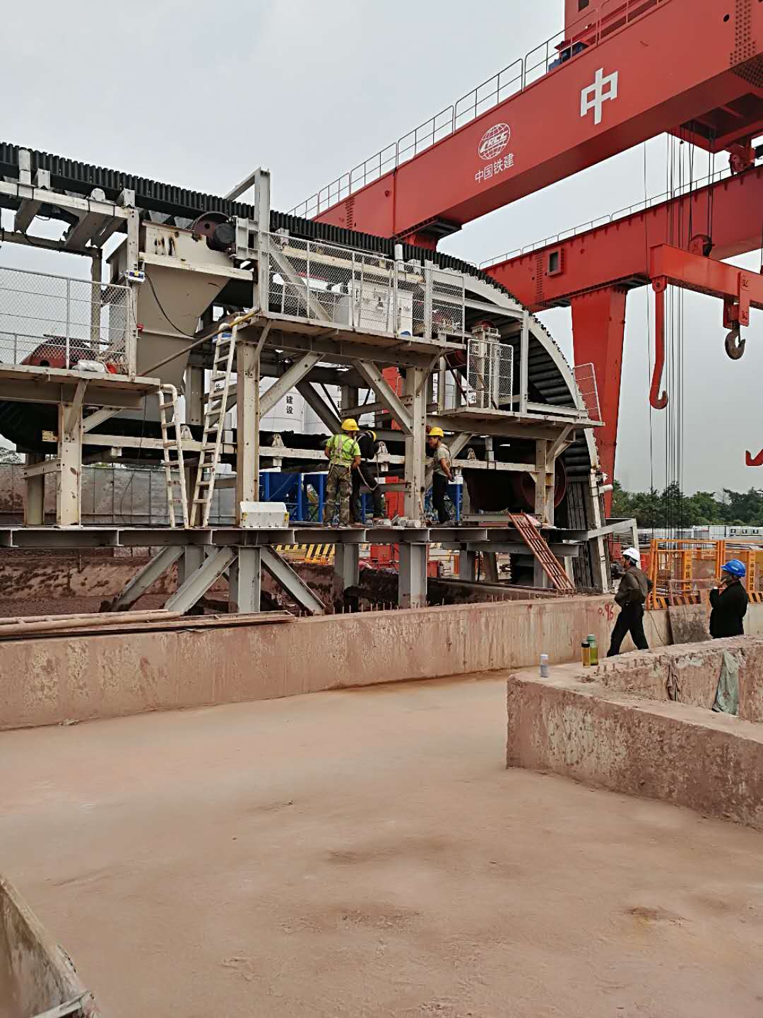 輸送帶廠家現(xiàn)場(chǎng)安裝圖