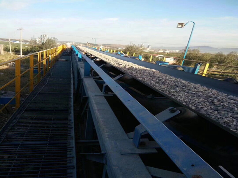 耐高溫輸送帶特點(diǎn)